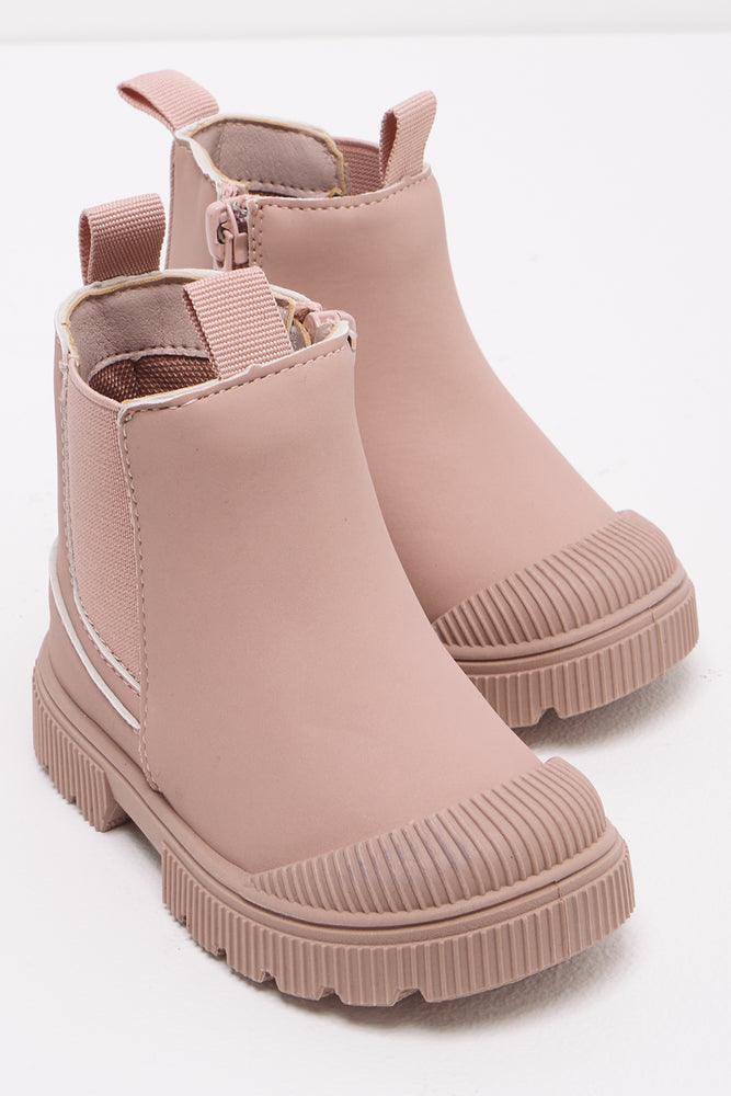 Light pink chelsea boots shop