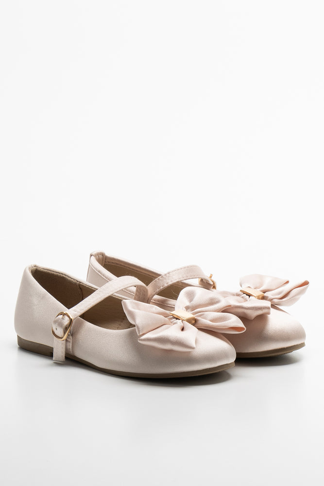 Satin bow pumps deals