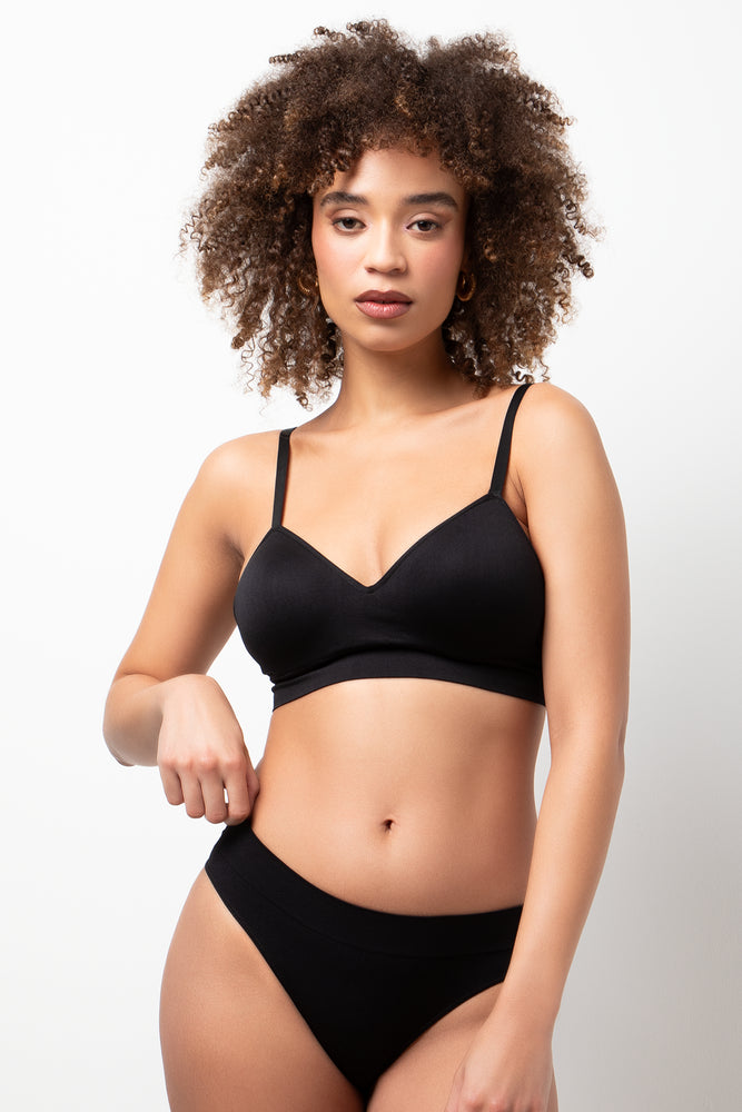 3 Pack Seamfree Brazilian Panties Black And Grey