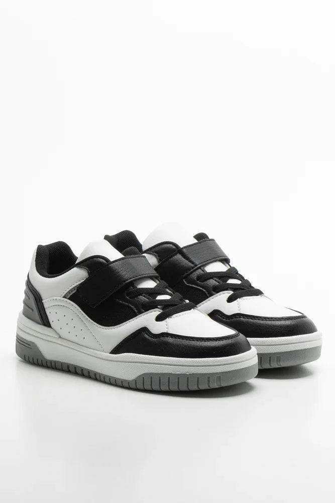 Sneaker White