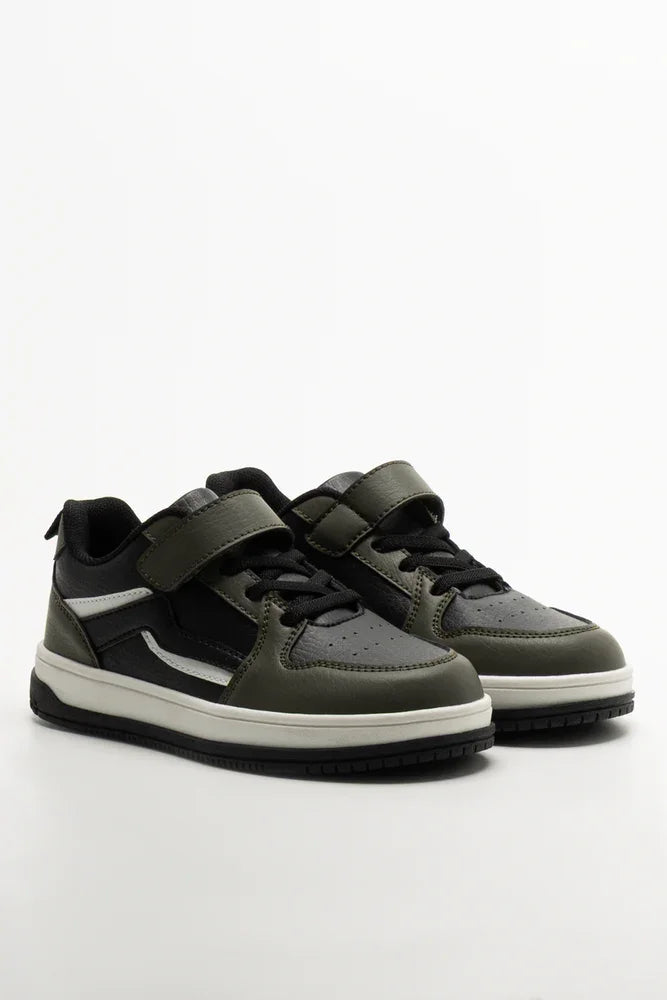 Skate Sneakers Black