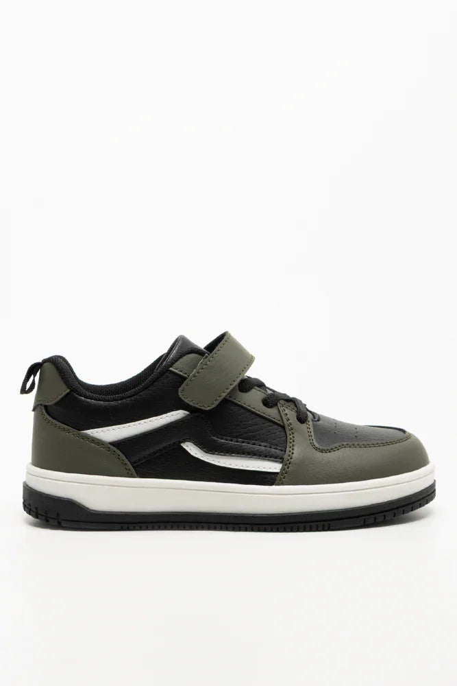 Skate Sneakers Black