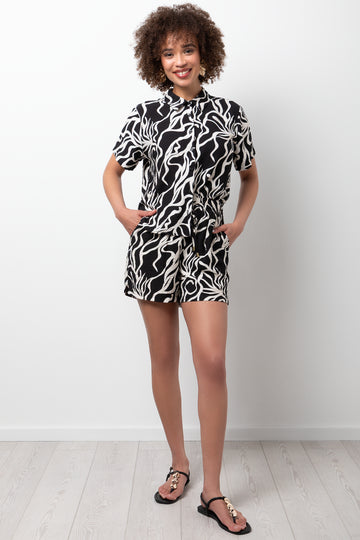 Swirl Shorts Black And Cream