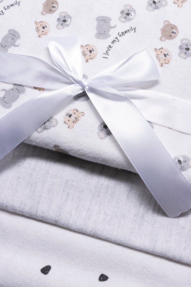 3 Pack Bear Receiver Blankets White (1)