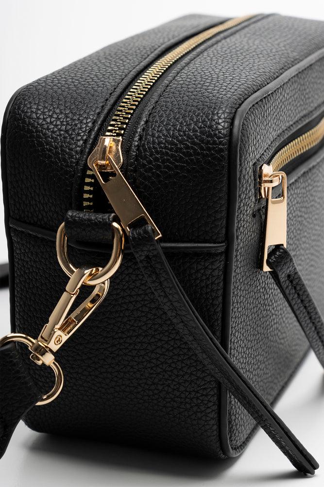 Black camera crossbody bag 2025