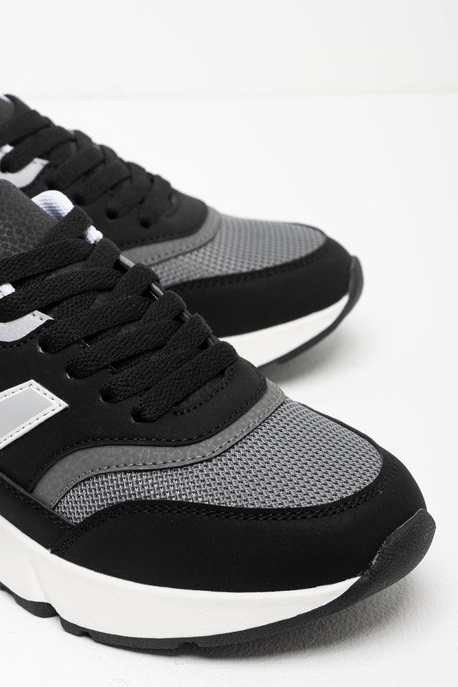 Retro Trainer Black (2)