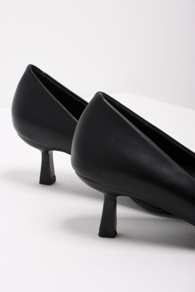 Kitten Heel Court Shoe Black (3)