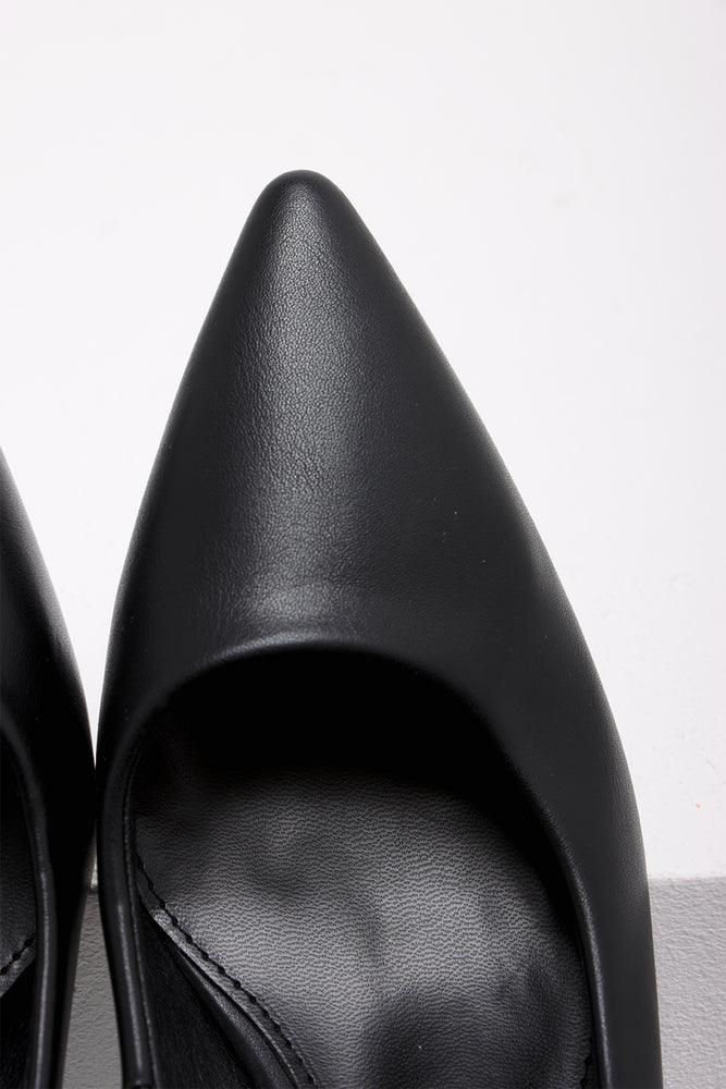 Kitten Heel Court Shoe Black (4)