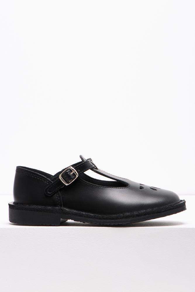 Buccaneers school shoes ackermans store