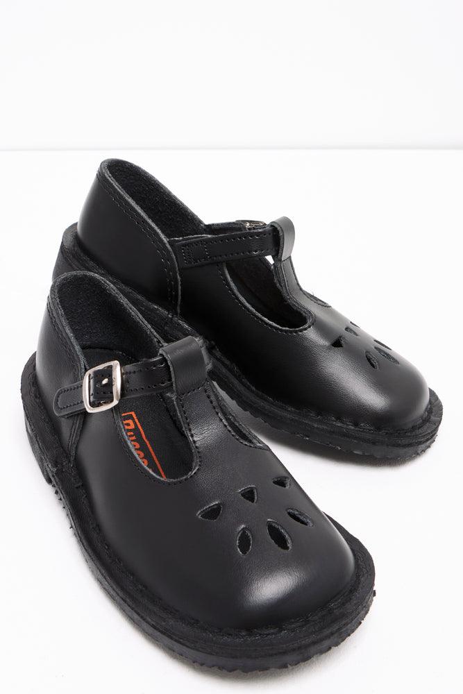 Price of buccaneer school shoes online