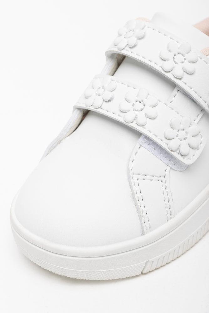White flower sneakers 2025