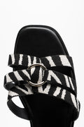 Circle Trim Sandal Black & White (4)
