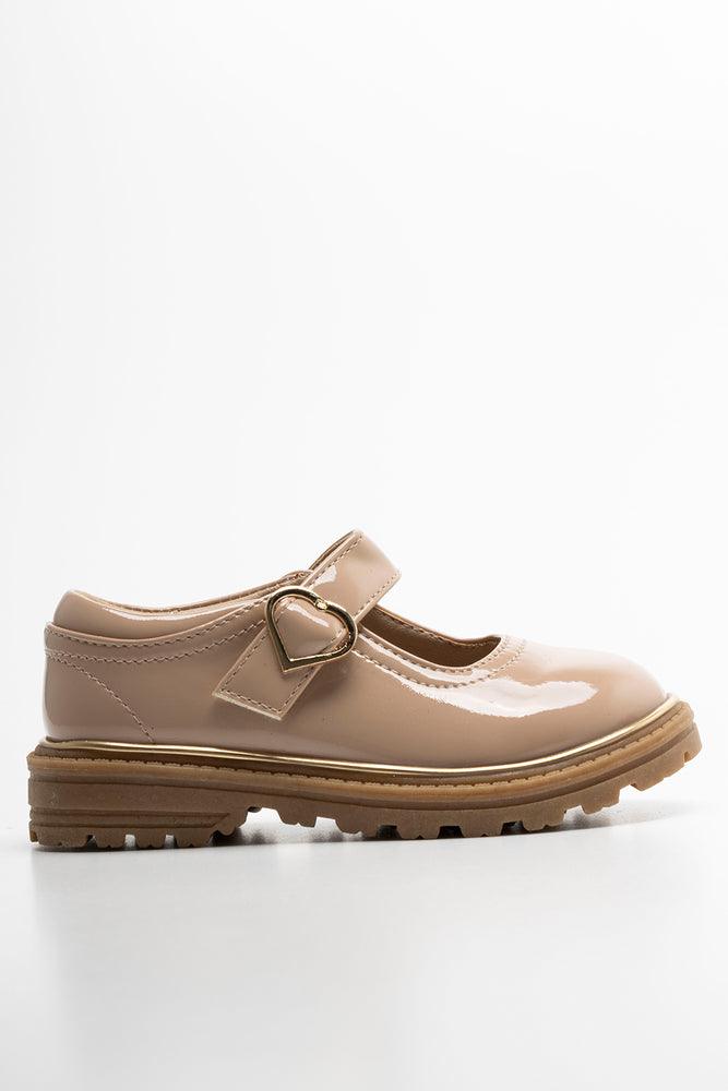Heart Buckle Closed Shoe Patent Natural