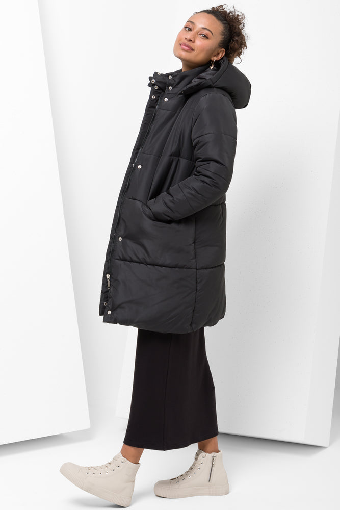 Longer Length Puffer Coat Black (1)