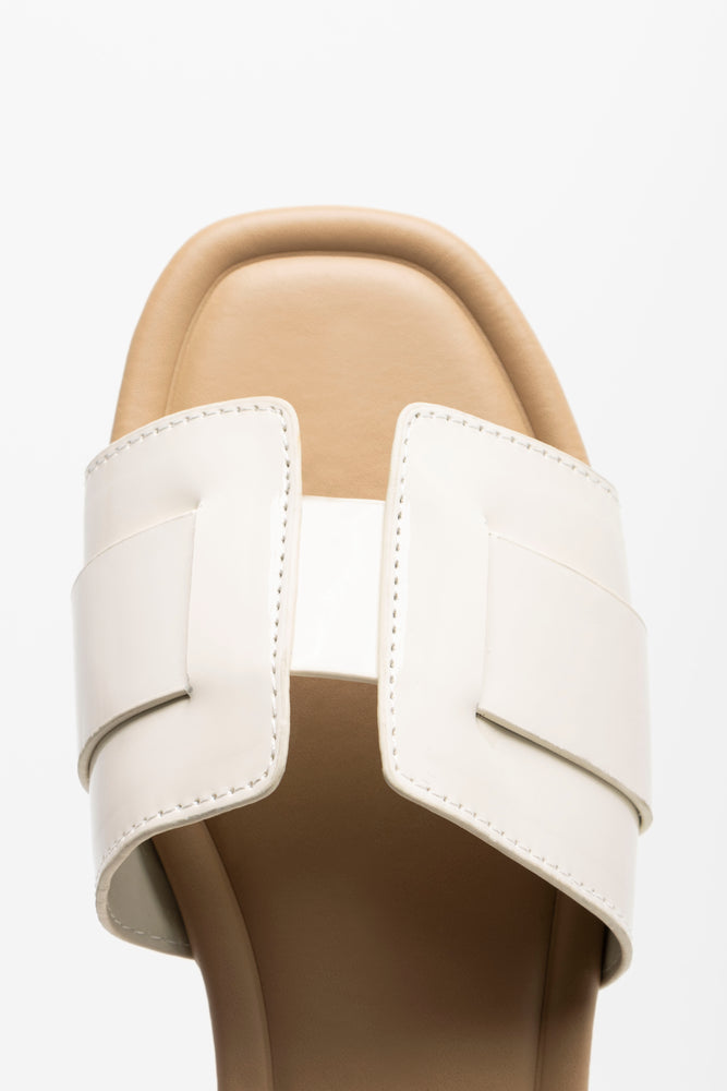 Textured Mule Sandal Cream (4)
