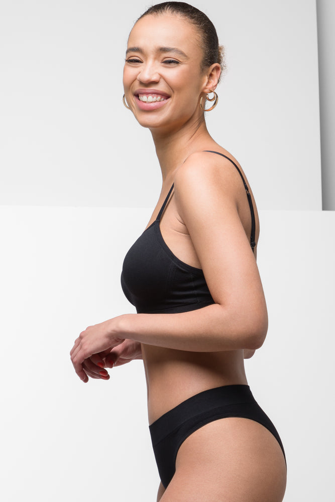 Seam-Free Bralette Black