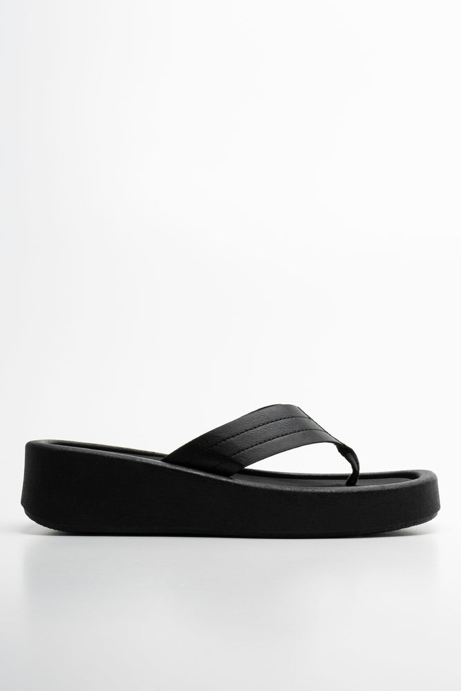 Flat Form Thong Sandal Black
