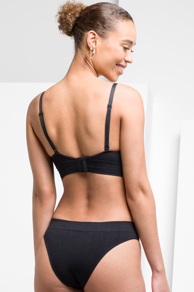 Seam-Free Multiway Bra Black (2)