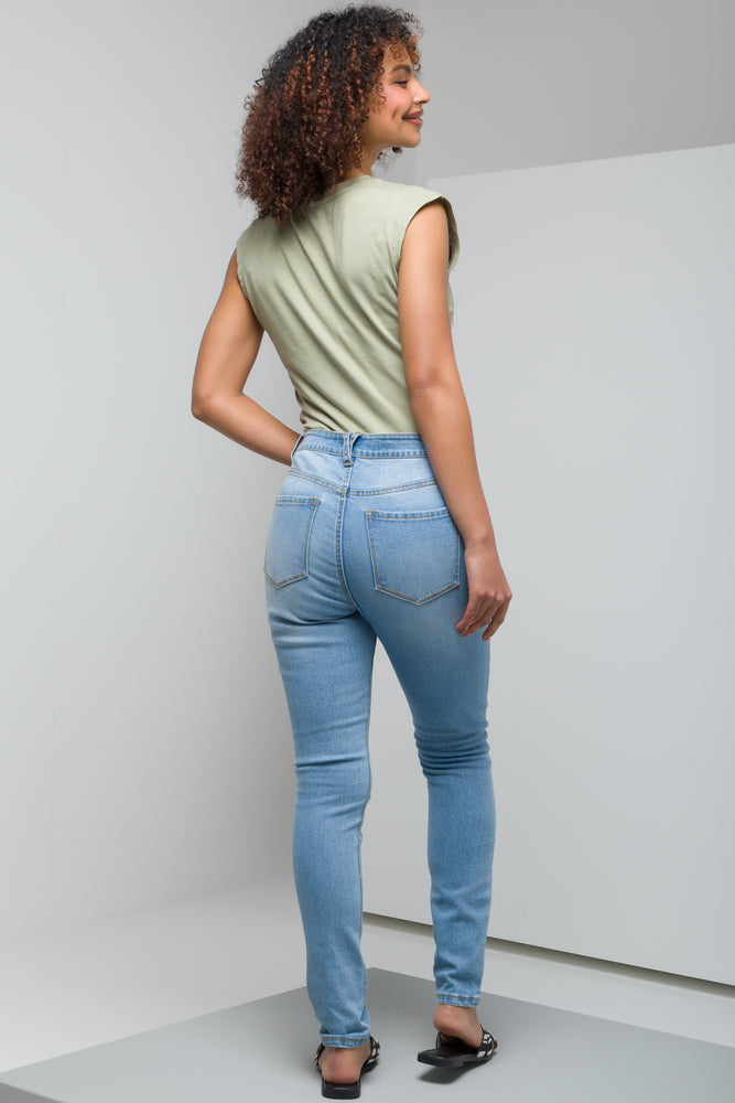 Distressed Skinny Jean Light Blue (3)