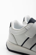 Retro Trainer White (3)