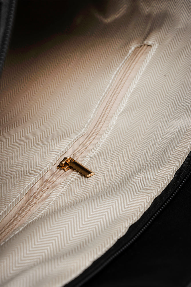 Black Diagonal Zippers Tote Bag (5)