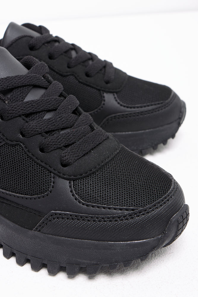Retro Trainer Black (2)