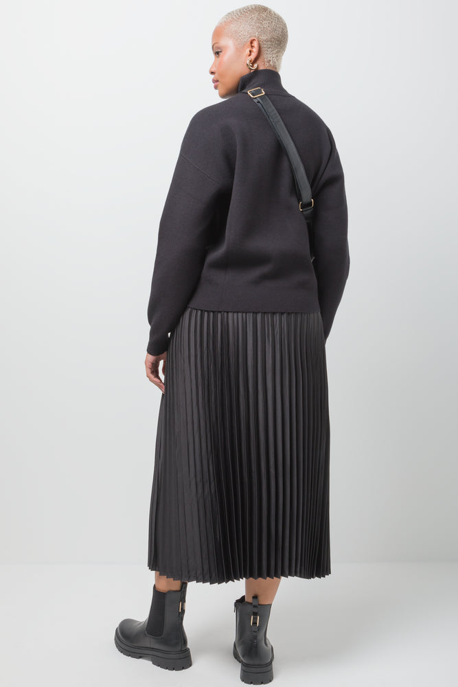 Turtleneck Jersey Black (2)