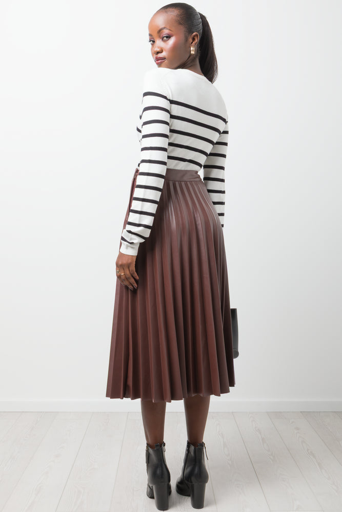 Pleated Skirt Brown (3)