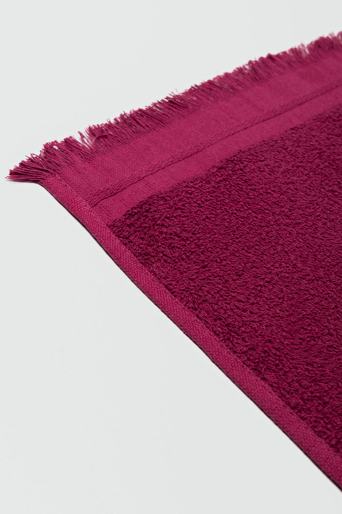 Fringed Guest Towel Burgundy (1)
