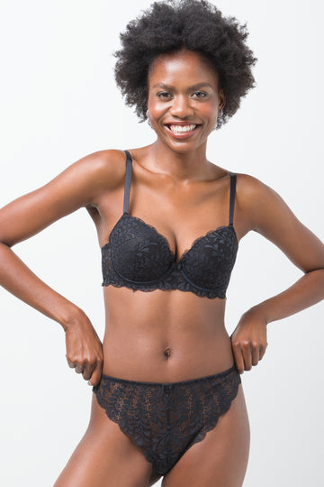 3 Pack Lace Thongs Black And Natural