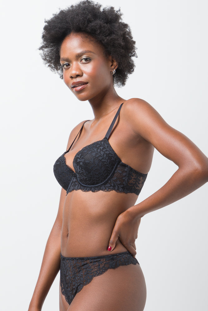 3 Pack Lace Thongs Black And Natural (2)