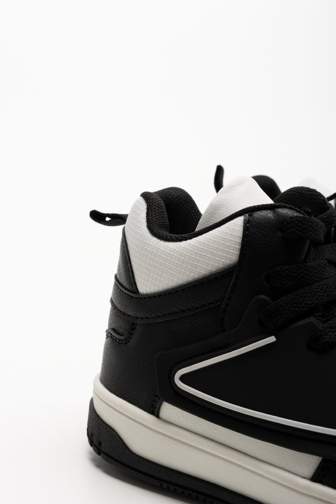 Skate High Top Black (3)