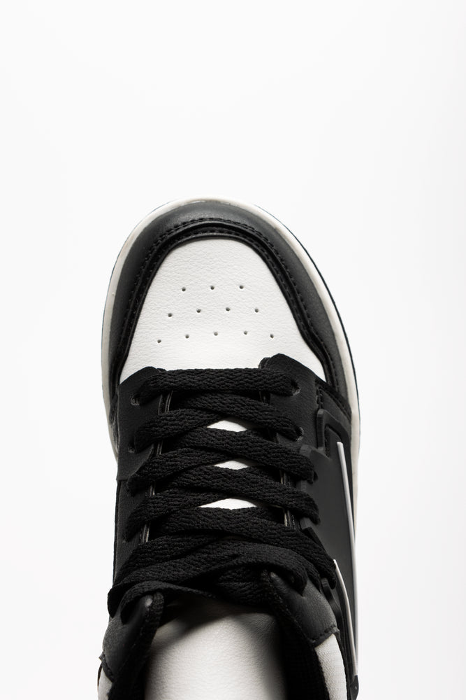 Skate High Top Black (4)