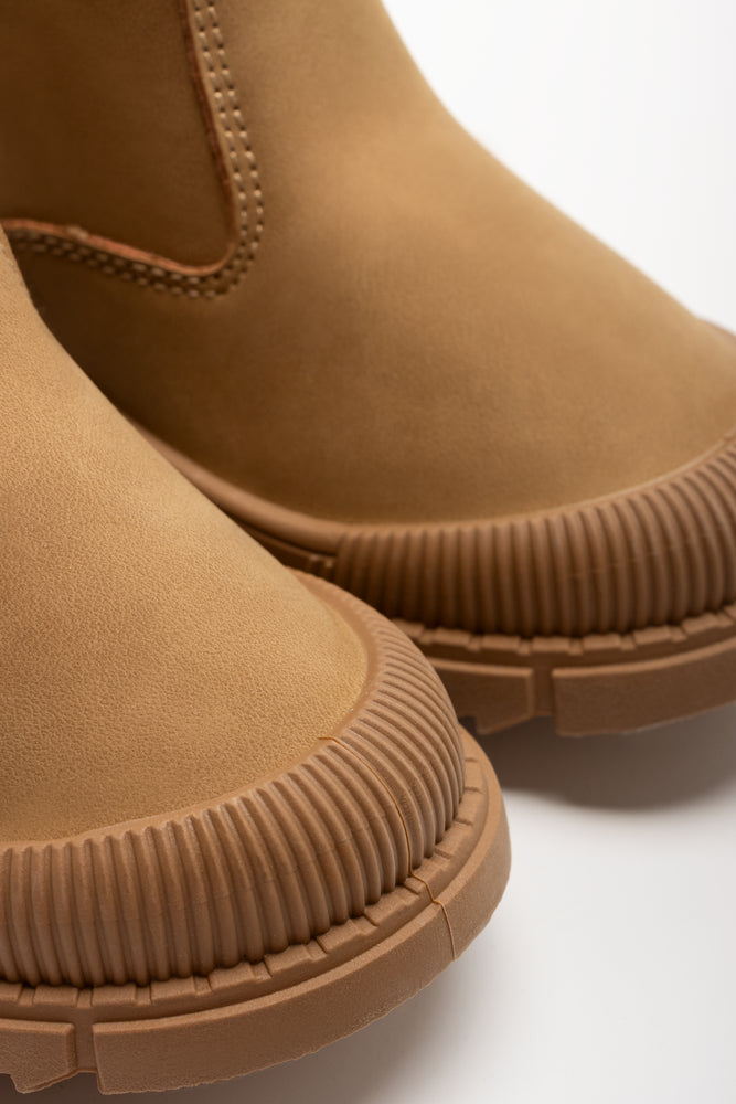Chelsea Boots Tan (2)