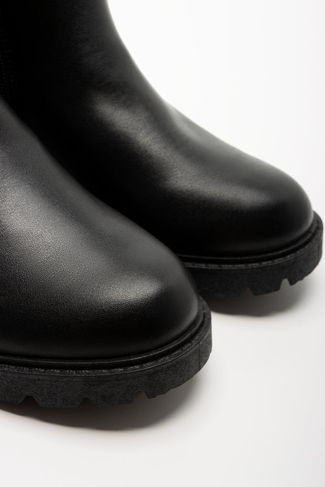 Chealsea Boots Black (2)