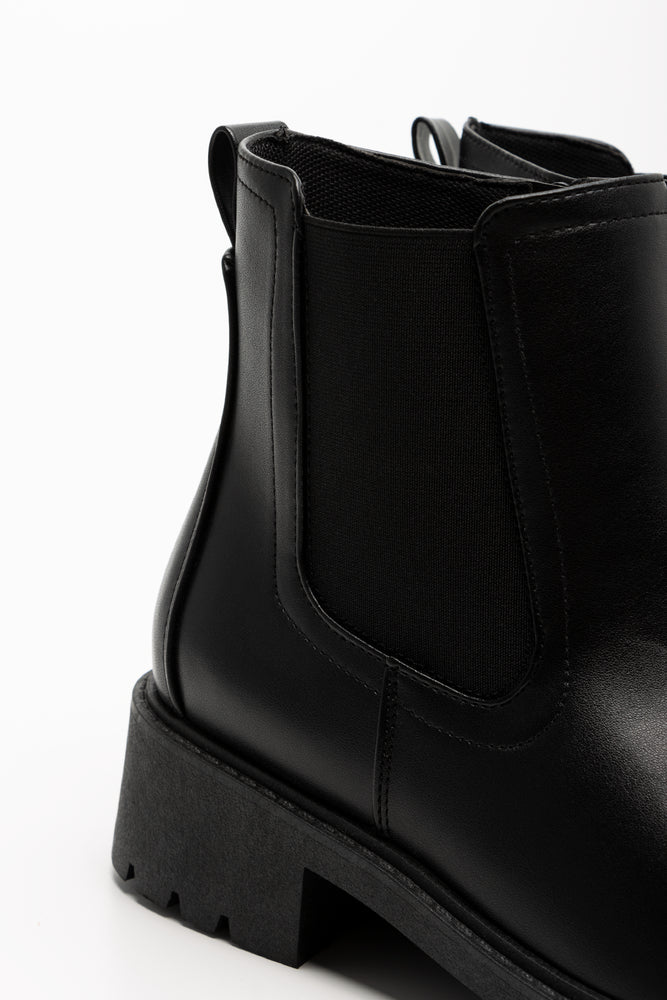 Chealsea Boots Black (3)