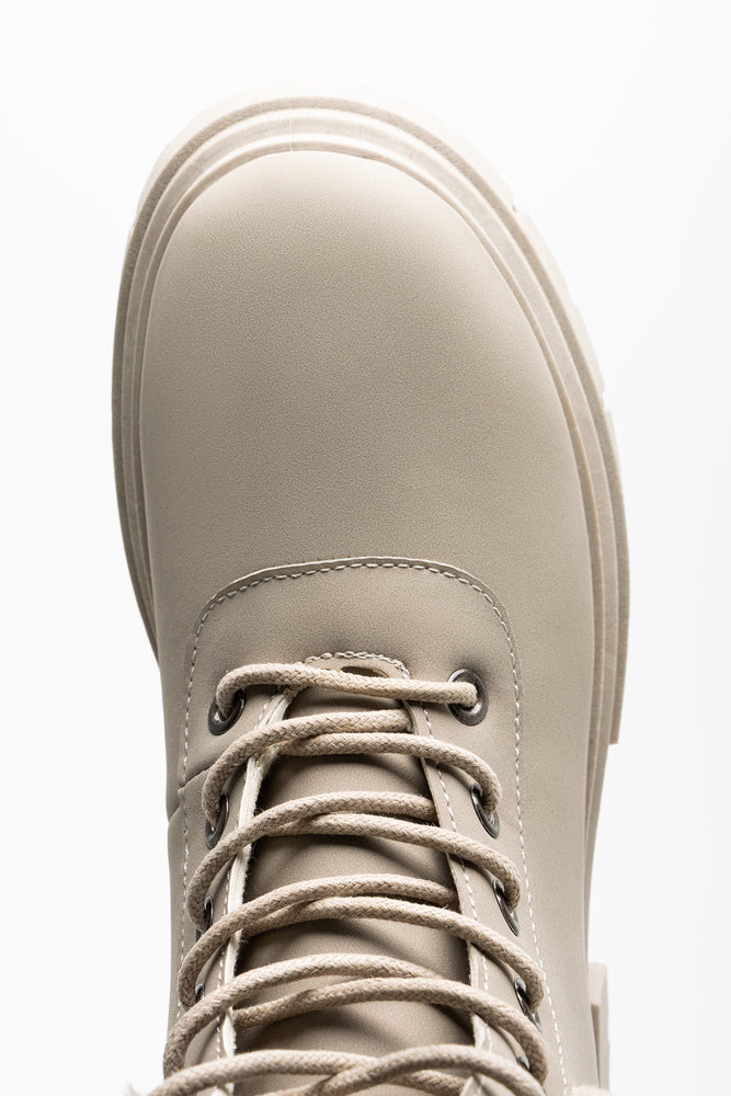 Fur Trim Lace Up Boots Natural (4)