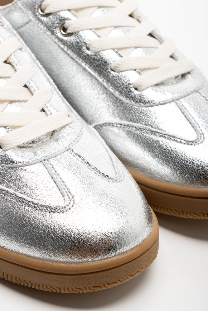 Retro Sneakers Silver (2)