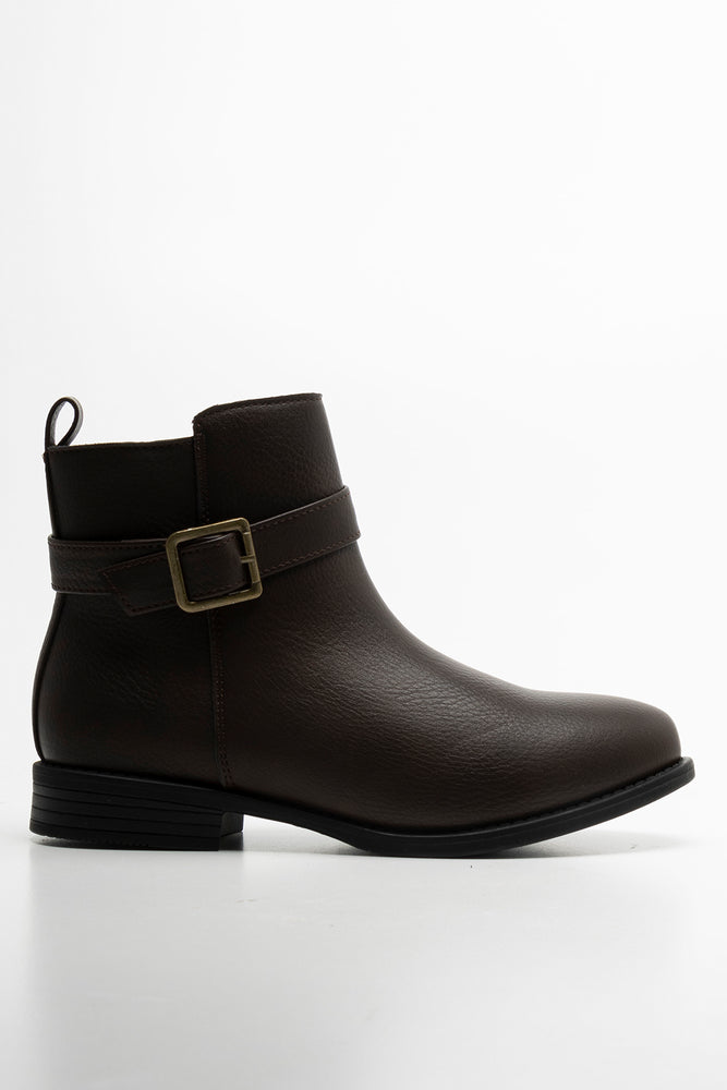 Buckle Trim Boots Brown