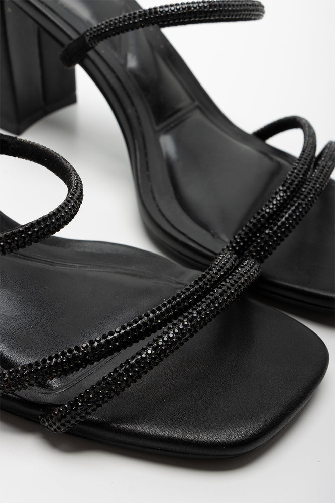 Strappy Heel Sandal Black (2)
