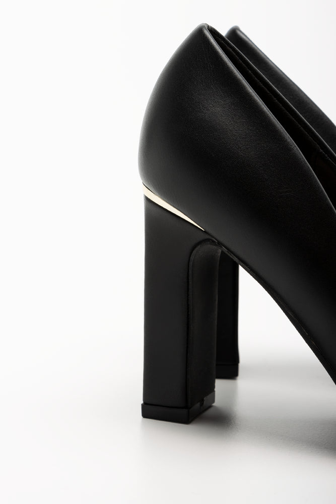 Block Heel Court Shoe Black (3)
