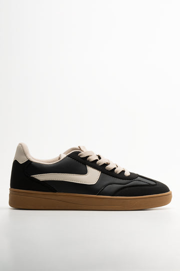 Retro Sneakers Black