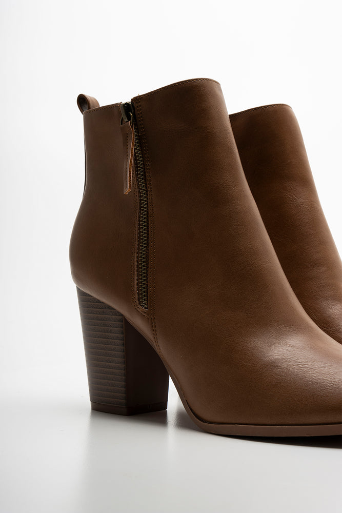 Boots Tan (2)