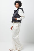 Cropped Hooded Sleeveless Jacket Black (1)