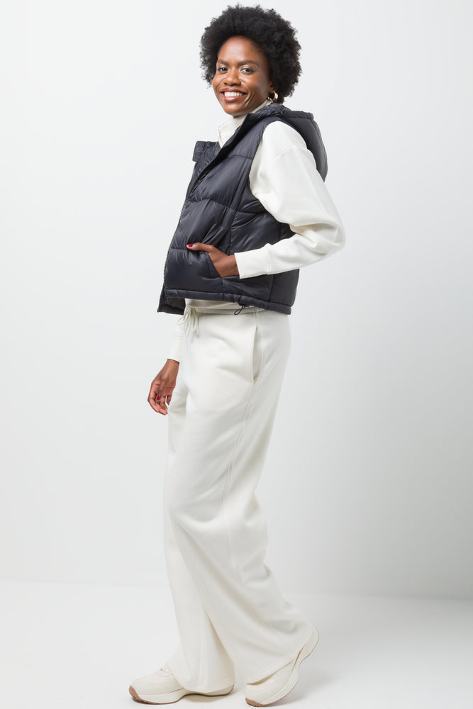 Cropped Hooded Sleeveless Jacket Black (1)