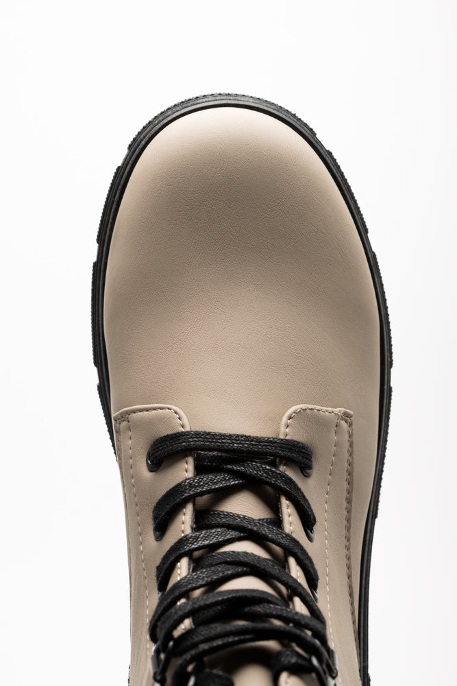 Lace Up Boots Natural (5)