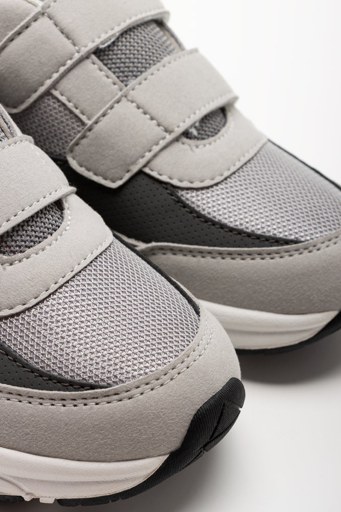 Retro Trainers Grey (2)