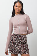 Seamless Zip Through Natural