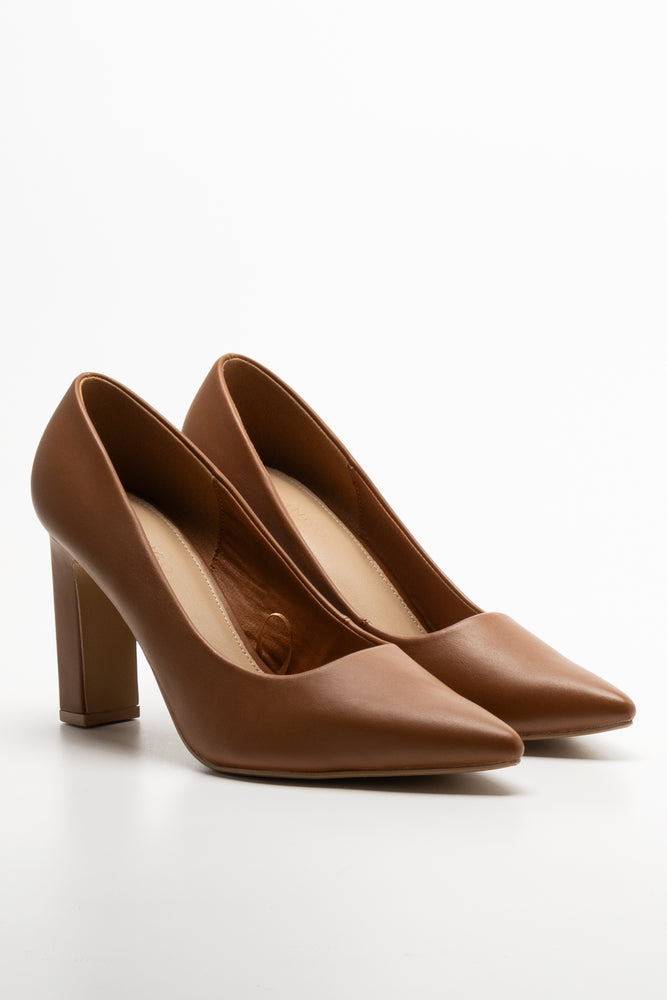 Block Heel Court Shoe Natural