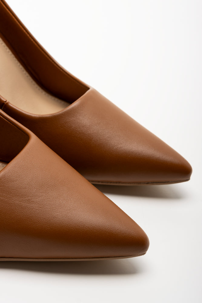 Block Heel Court Shoe Natural (2)